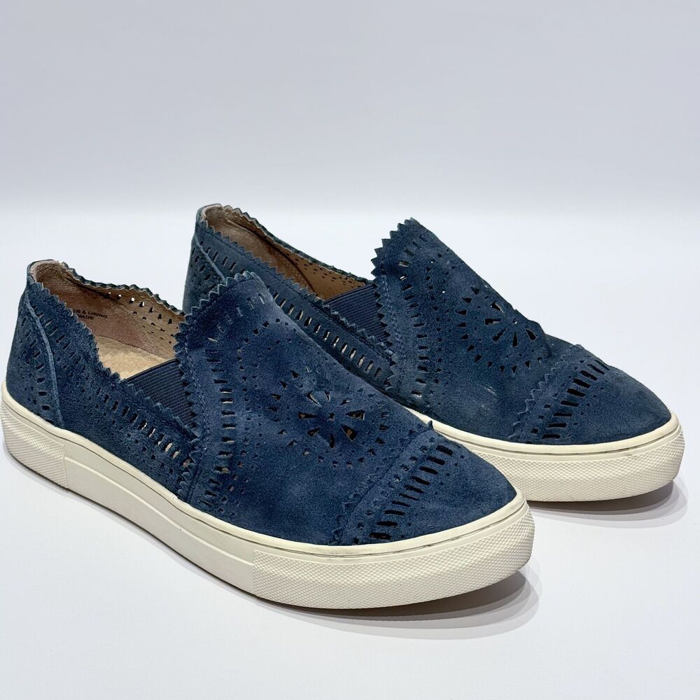Seychelles Blue Suede Laser Cut Native Print Slip On Sneaker Women’s Size 9.5